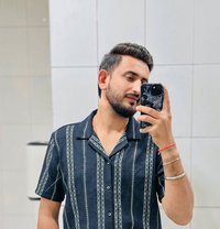 Monishroyxx - Male escort in Pune