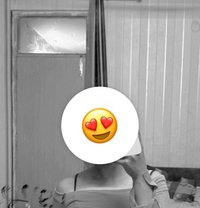 Young Model Incall /Outcall Available - এস্কর্ট in New Delhi Photo 1 of 4