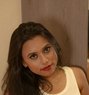 Riya Singh Cam Show Real Meet - এস্কর্ট in Bangalore Photo 1 of 1