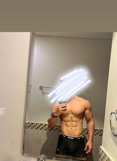 Delhi Passionate Male Escort No Advance - Male escort in New Delhi Photo 1 of 1