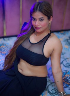 Riya Kapoor Delhi Escort - escort in New Delhi Photo 2 of 8