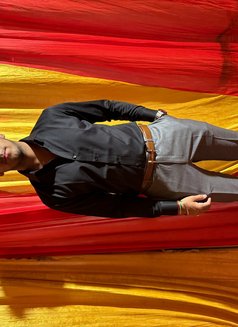 Darsh elite companion/escort - Male एस्कॉर्ट in Mumbai Photo 2 of 5