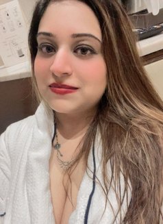 Aanchal Big Booby🥰 - ఎస్కార్ట్ in Bangalore Photo 4 of 7