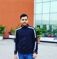 Noida Wala Ghoda - Male एस्कॉर्ट in New Delhi