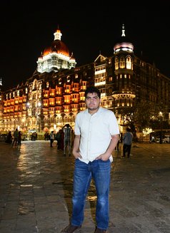 Mashood - Male escort in New Delhi Photo 1 of 1