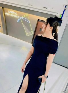 Mumbai Premium Escorts 5 Star Hotel - ఎస్కార్ట్ in Mumbai Photo 6 of 7