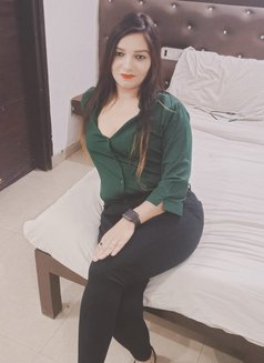 Mumbai Premium Escorts 5 Star Hotel - ఎస్కార్ట్ in Mumbai Photo 7 of 7