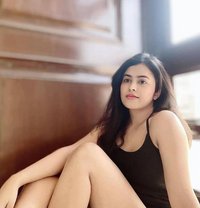 Russian Call Girls in Mumbai With Ac Roo - এস্কর্ট in Mumbai