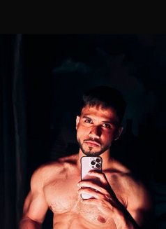 Hamzihamzi - Male escort in Hyderabad Photo 3 of 4