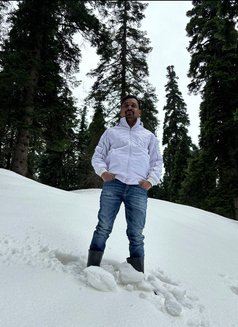 Subhamm - Male escort in Kolkata Photo 1 of 5
