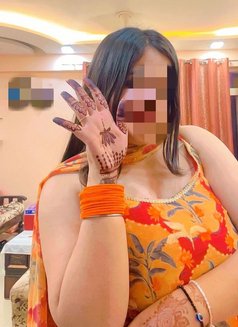 Kiara Malhotra - escort in Chennai Photo 2 of 4