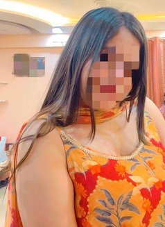 Kiara Malhotra - escort in Chennai Photo 3 of 4