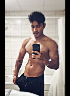 Mr India - Male escort in Amritsar Photo 5 of 9