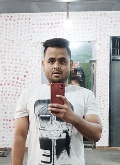 Logan - Male वयस्क कलाकार in Faridabad Photo 8 of 11