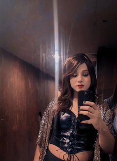 Xxlcockshemale - Transsexual escort in New Delhi Photo 1 of 4