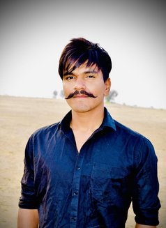 Lionere - Male escort in Mumbai Photo 1 of 3