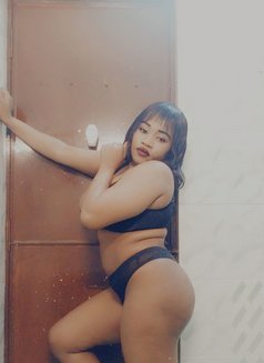 Jessie - escort in Bangalore Photo 3 of 6