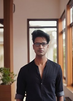 Versatile Male Escort for Elite Women - Male escort in Kolkata Photo 8 of 13