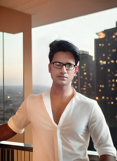 Versatile Male Escort for Elite Women - Male এস্কর্ট in Kolkata Photo 14 of 18