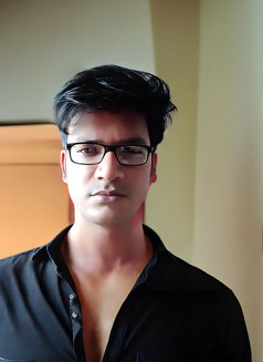 Versatile Male Escort for Elite Women - Male এস্কর্ট in Kolkata Photo 18 of 18