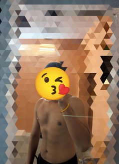 Yash Only for Female - Male escort in Mumbai Photo 6 of 7