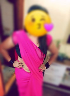 Kriti reddy long silky hair - এস্কর্ট in Bangalore Photo 9 of 10