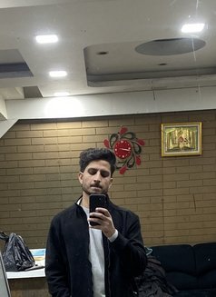Aryan - Male escort in Gurgaon Photo 1 of 1