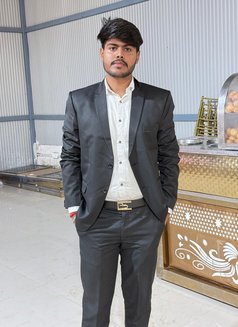 Yatinrao - Male escort in Gurgaon Photo 2 of 4