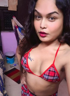 Lovely - Transsexual escort in New Delhi Photo 8 of 12