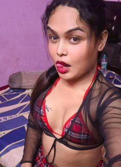 Lovely - Transsexual escort in New Delhi Photo 9 of 12