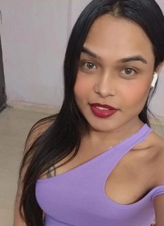 Lovely - Transsexual escort in New Delhi Photo 7 of 7