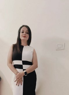 Aditi Real Meet and web cam - escort in Chennai Photo 2 of 4
