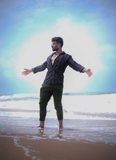 Aryan - Male escort in Bhubaneshwar Photo 2 of 8