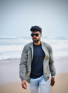 Aryan - Male escort in Bhubaneshwar Photo 4 of 8