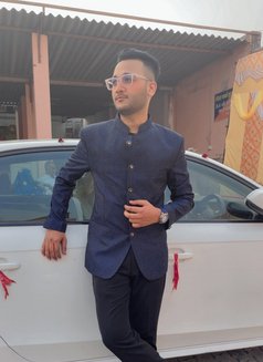 Aarav - Male এস্কর্ট in New Delhi Photo 1 of 1