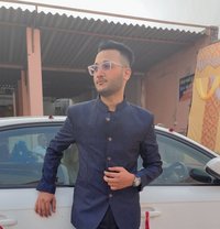 Aarav - Male எஸ்கார்ட் in New Delhi