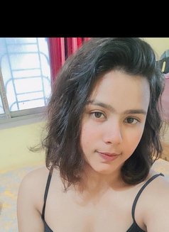 Anu Roy - escort in Kolkata Photo 1 of 2
