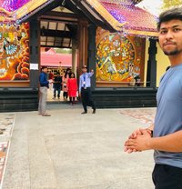 Lets Meet Harry - Male escort in Noida