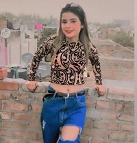 aradhiya xlili reel meet and#cam show - escort agency in Mumbai Photo 4 of 4