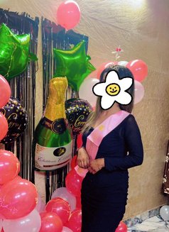 aradhiya xlili reel meet and#cam show - escort agency in Mumbai Photo 2 of 2