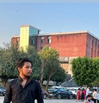 Rohan 5. 7ft - Male escort in Ghaziabad