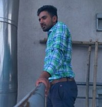 Gurru - Male escort in Chandigarh