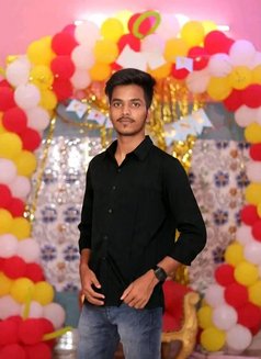 Arush - Male escort in Kolkata Photo 1 of 3