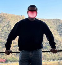 Cuddlingrichierich - Male escort in Pune Photo 1 of 3