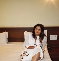 Ap Laali - adult performer in Bangalore