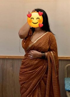 Marathi Wife Available for Vdo Call Sess - escort in Pune Photo 1 of 1