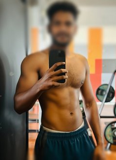 Varun Arun - Male adult performer in Chennai Photo 2 of 3