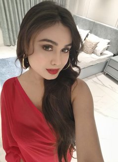 Kiara Srivastava - escort in Navi Mumbai Photo 3 of 8