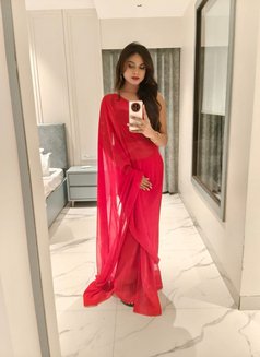 Kiara Srivastava - escort in Navi Mumbai Photo 5 of 8