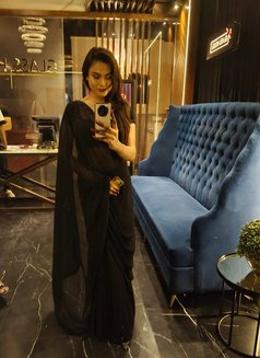 Kiara Srivastava - escort in Navi Mumbai Photo 8 of 8